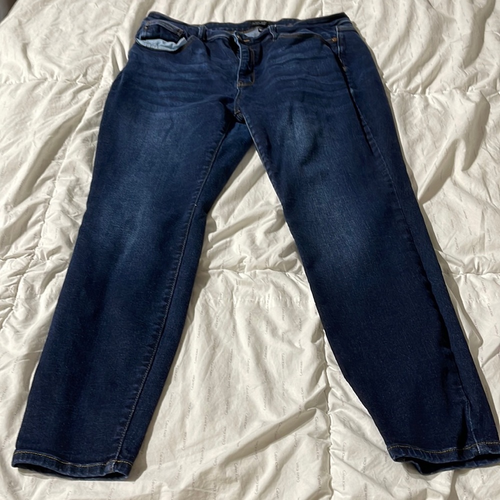Judy Blue-18W